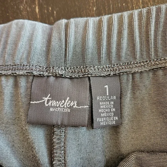 Chico's Traveler Pants Women's 1 M 8  Straight 30x29" Silver Gray Pull on Liquid - Picture 2 of 9